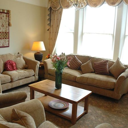The Bebington Bed & Breakfast Bagian luar foto