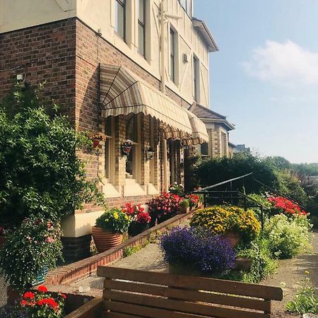 The Bebington Bed & Breakfast Bagian luar foto